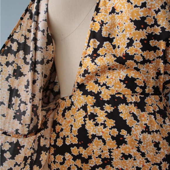 & Other Stories Floral Dress | Golden Flowers Wrap dress | belted designer dress - Picture 12 of 16